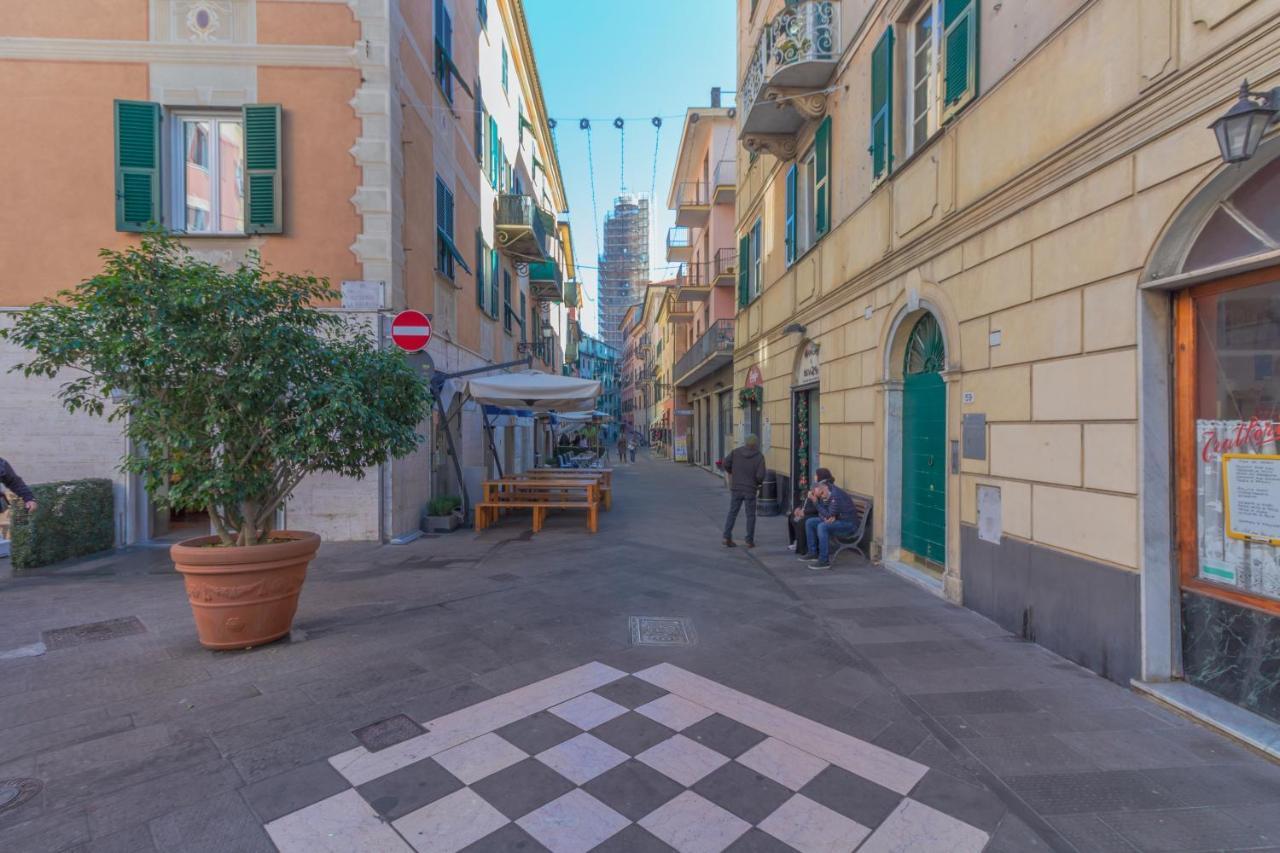 Casa Di Ale E Fra Comoda In Centro E A Pochi Passi Dalla Spiaggia Rapallo Extérieur photo